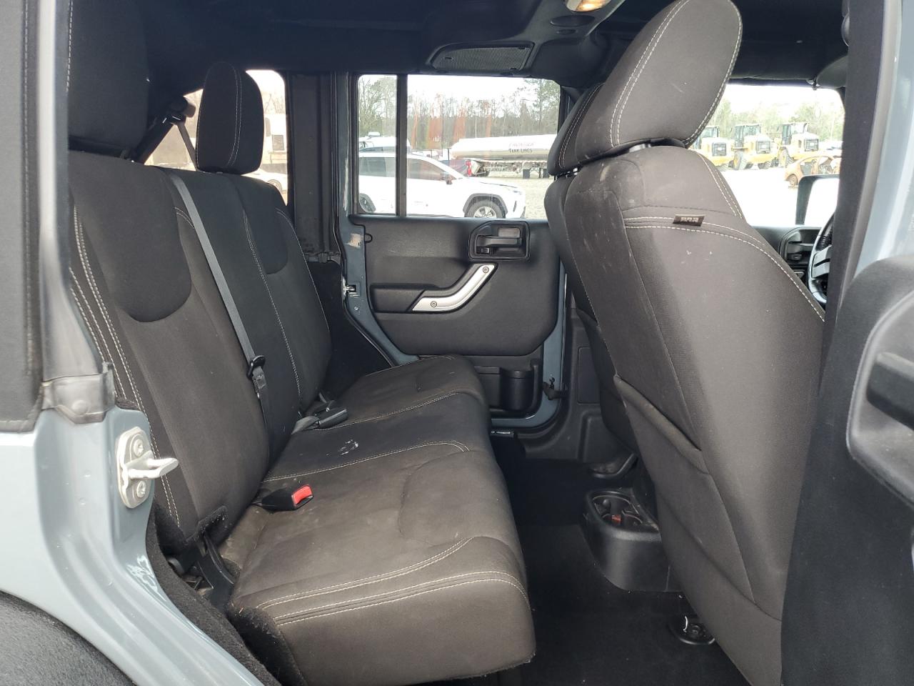 2015 Jeep Wrangler - Image 10