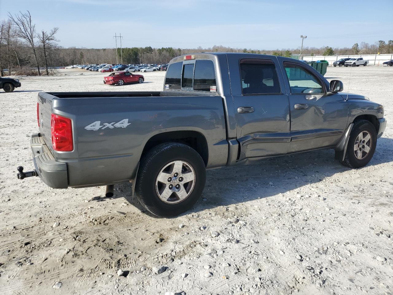 2006 Dodge Dakota - Image 3