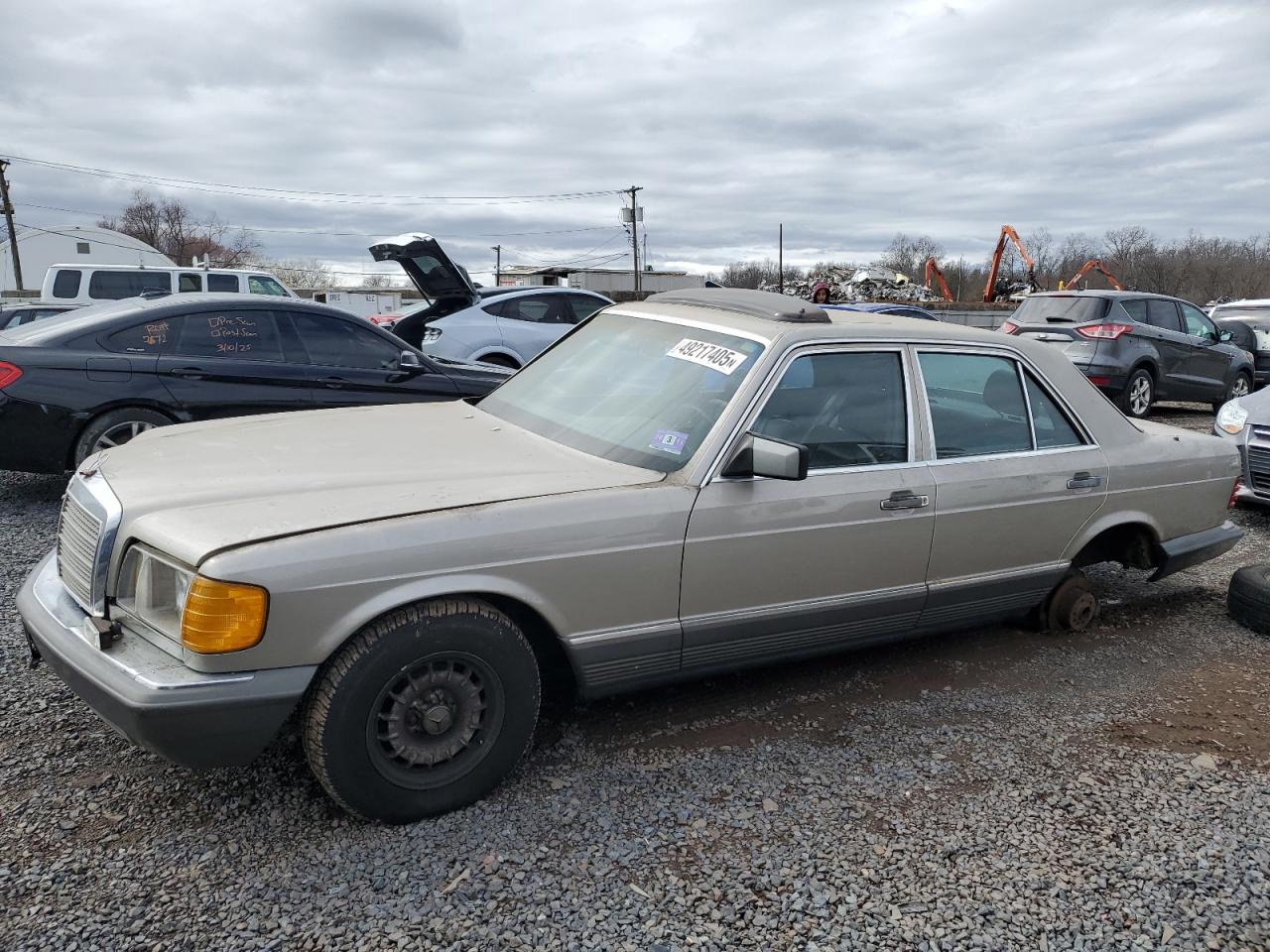 1985 MERCEDES-BENZ 380-CLASS