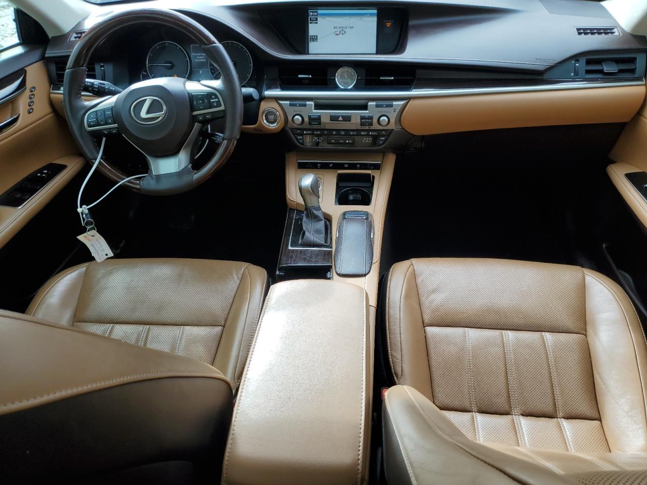 2018 Lexus ES - Image 8