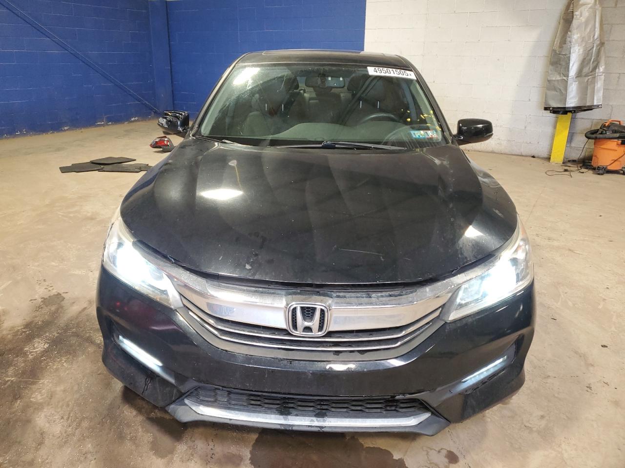 1HGCR3F83GA032156 HONDA ACCORD 2016