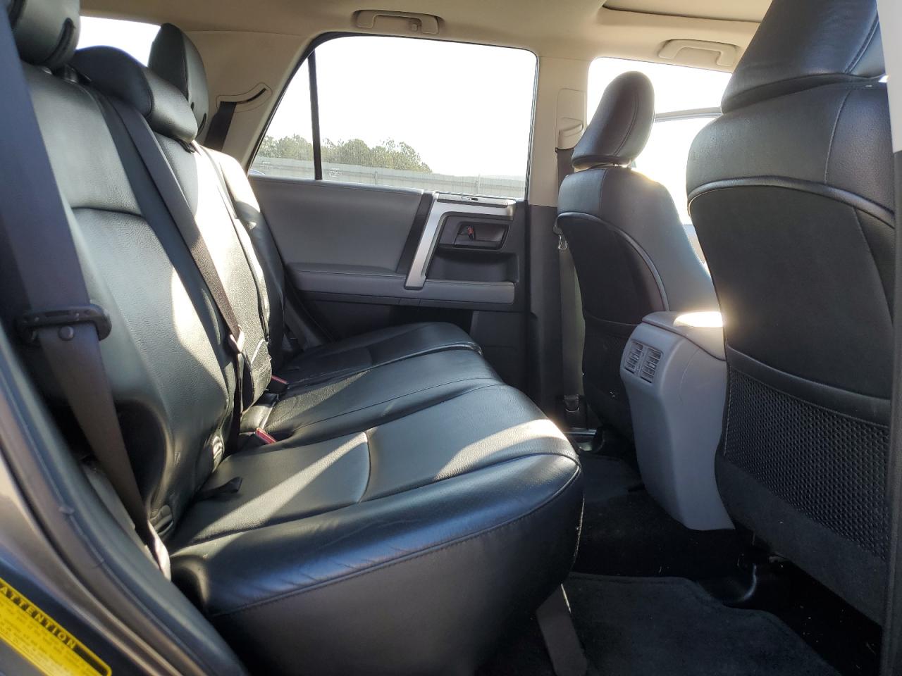 2013 Toyota 4Runner - Image 11