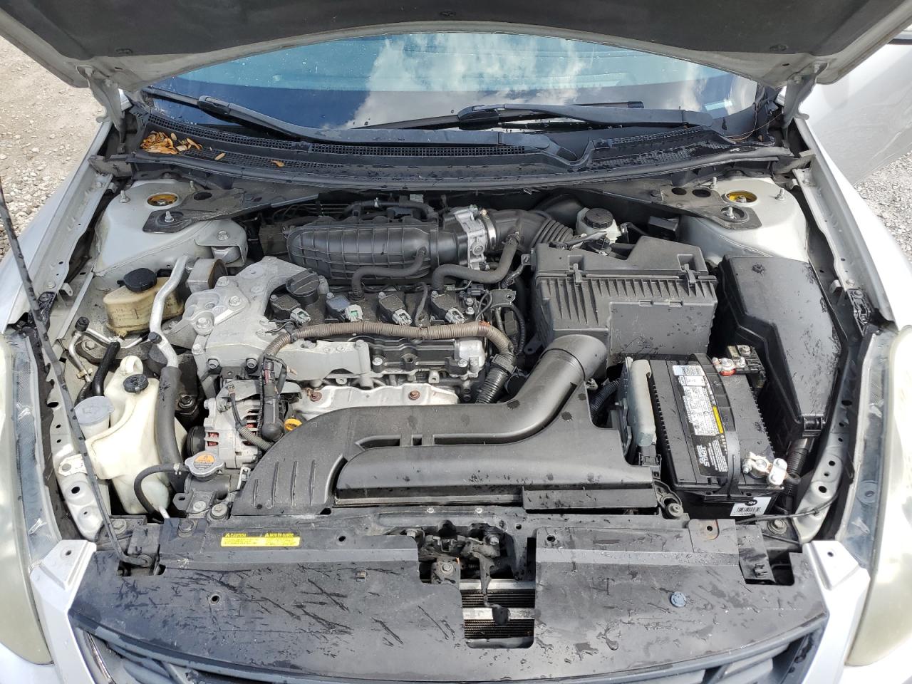 2010 Nissan Altima - Image 11