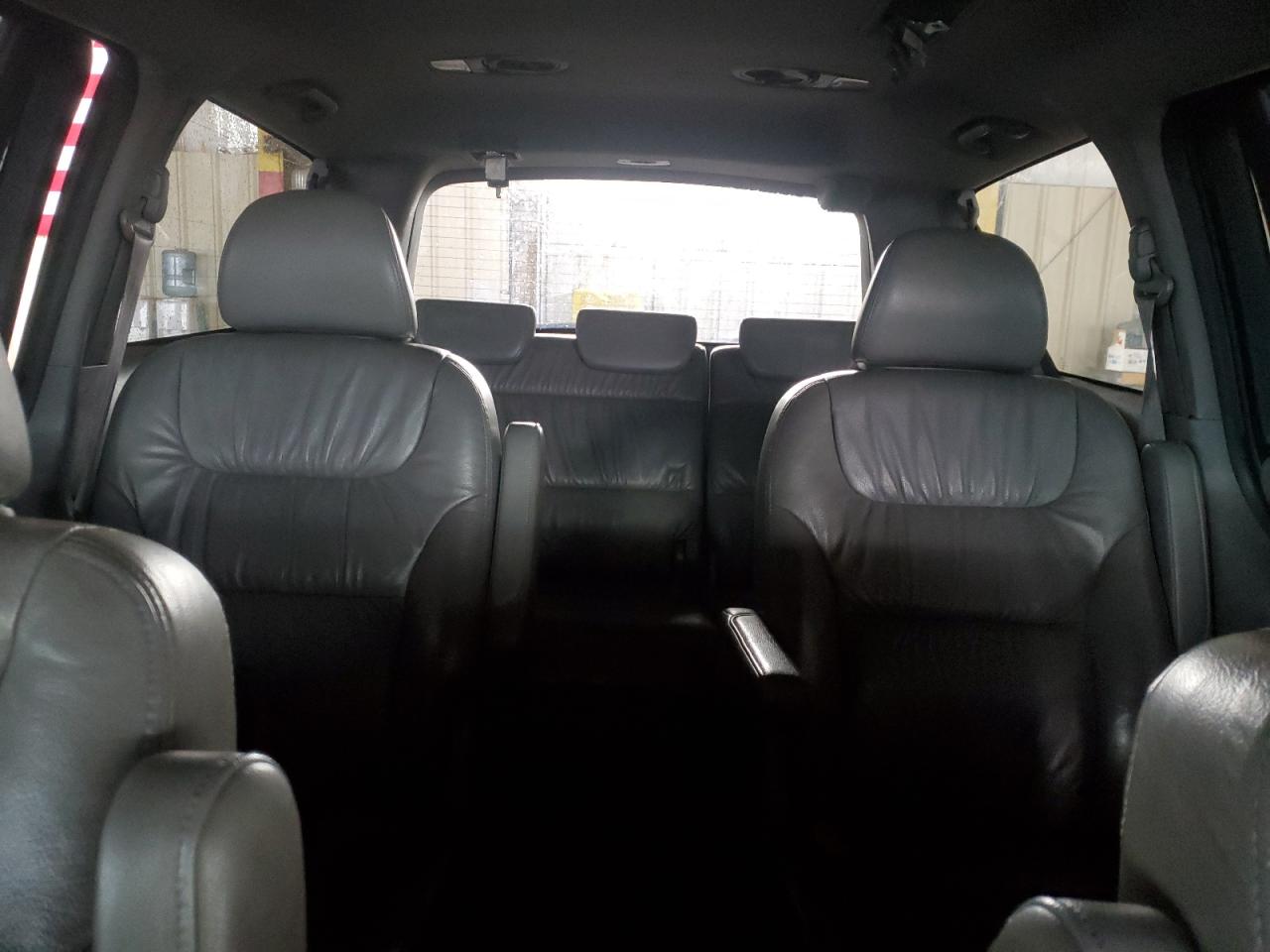 2010 Honda Odyssey - Image 10