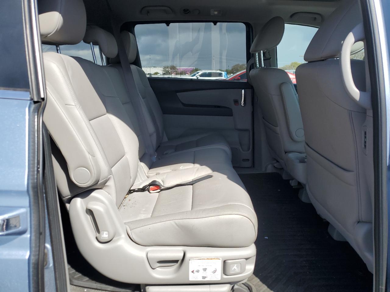 2014 Honda Odyssey - Image 11