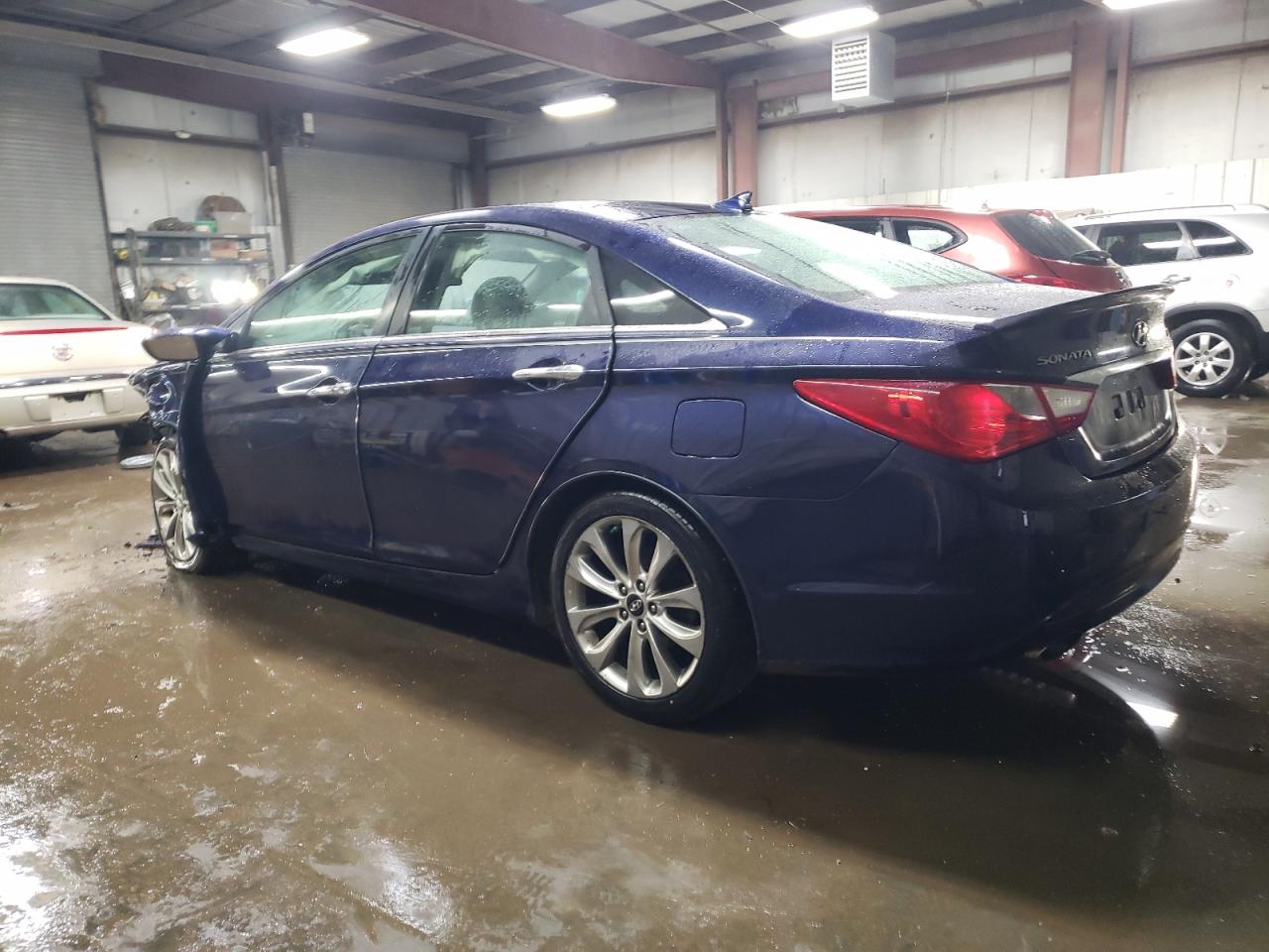 2012 Hyundai Sonata - Image 2