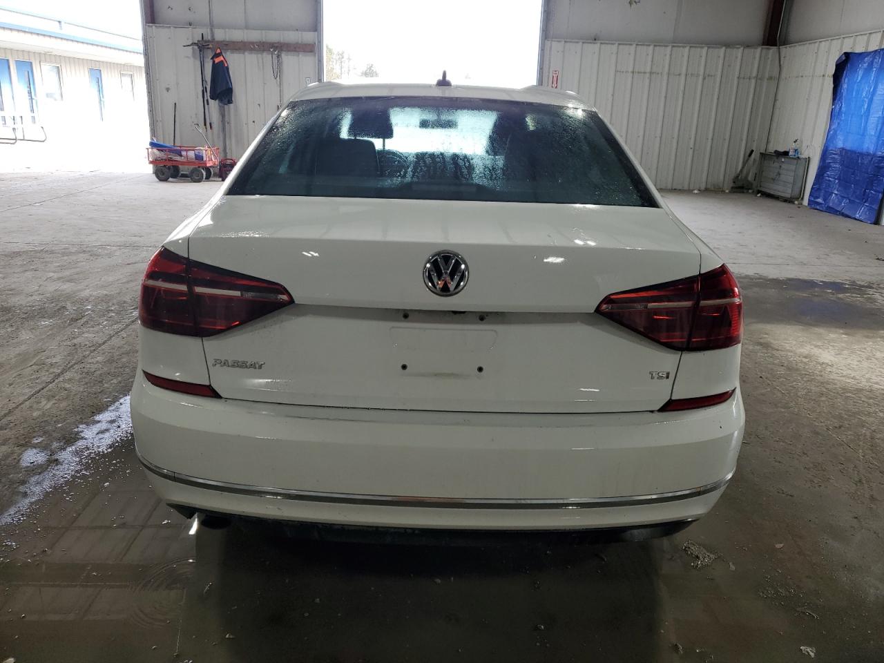 2019 Volkswagen Passat - Image 6