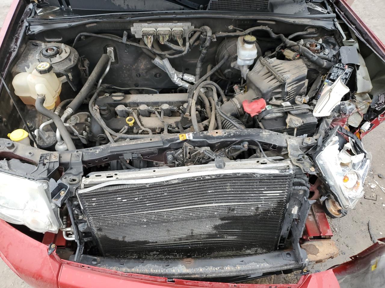 2010 Ford Escape - Image 12