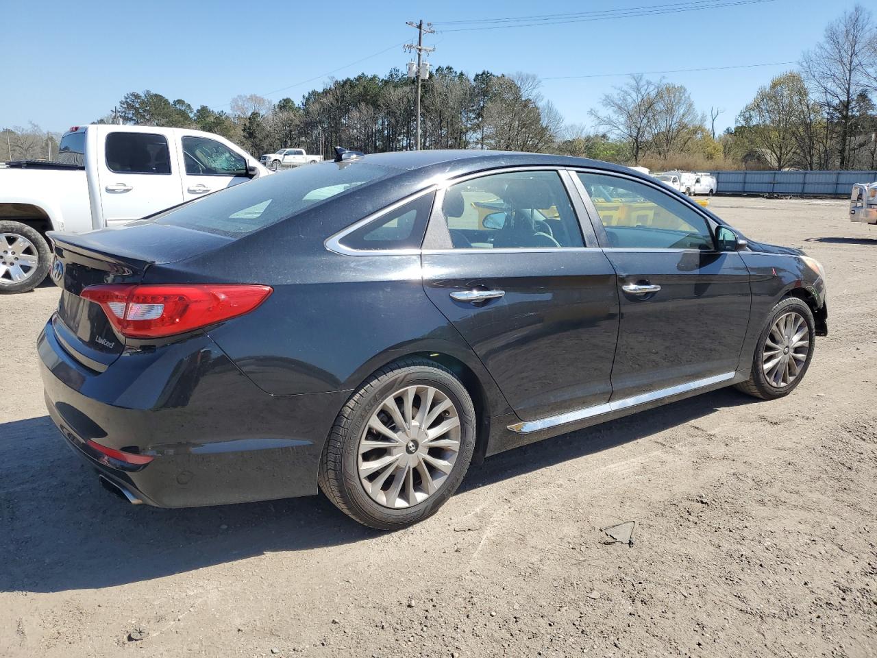 2015 Hyundai Sonata - Image 3