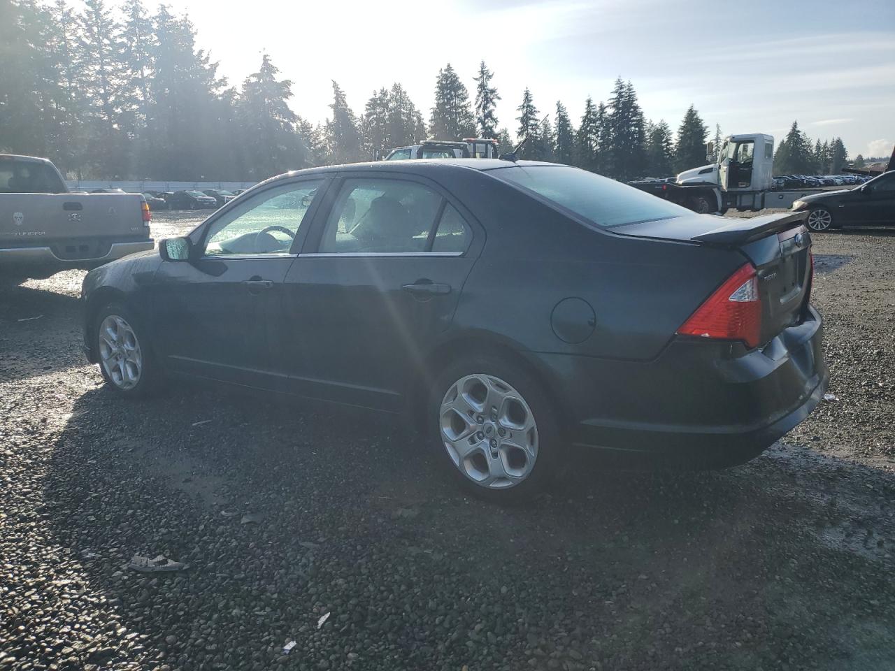 2010 Ford Fusion - Image 2