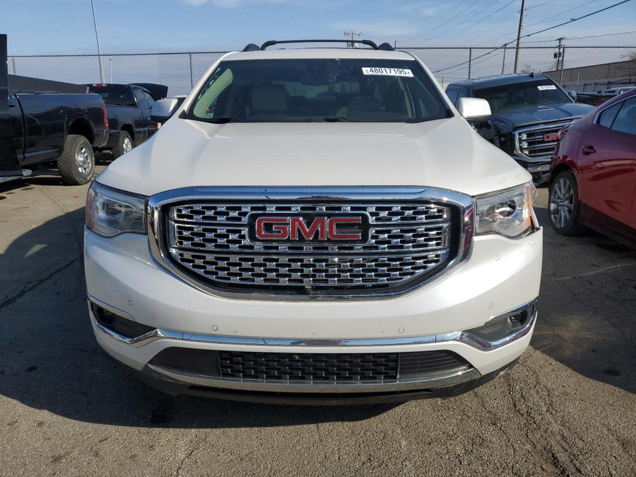 2017 GMC Acadia - Image 5