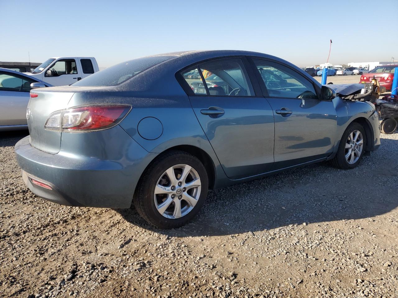 2010 Mazda 3 - Image 3