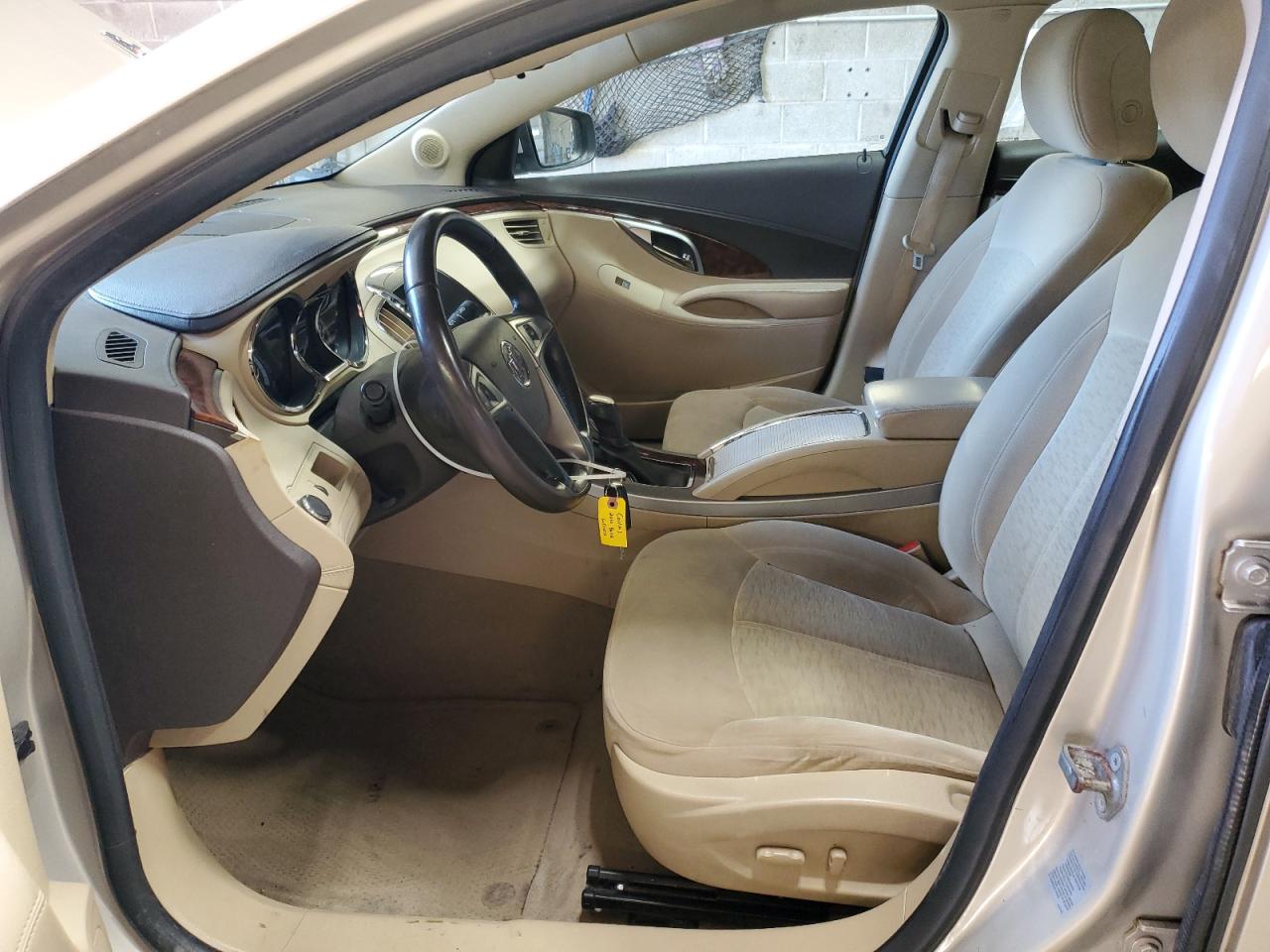 2010 Buick LaCrosse - Image 7