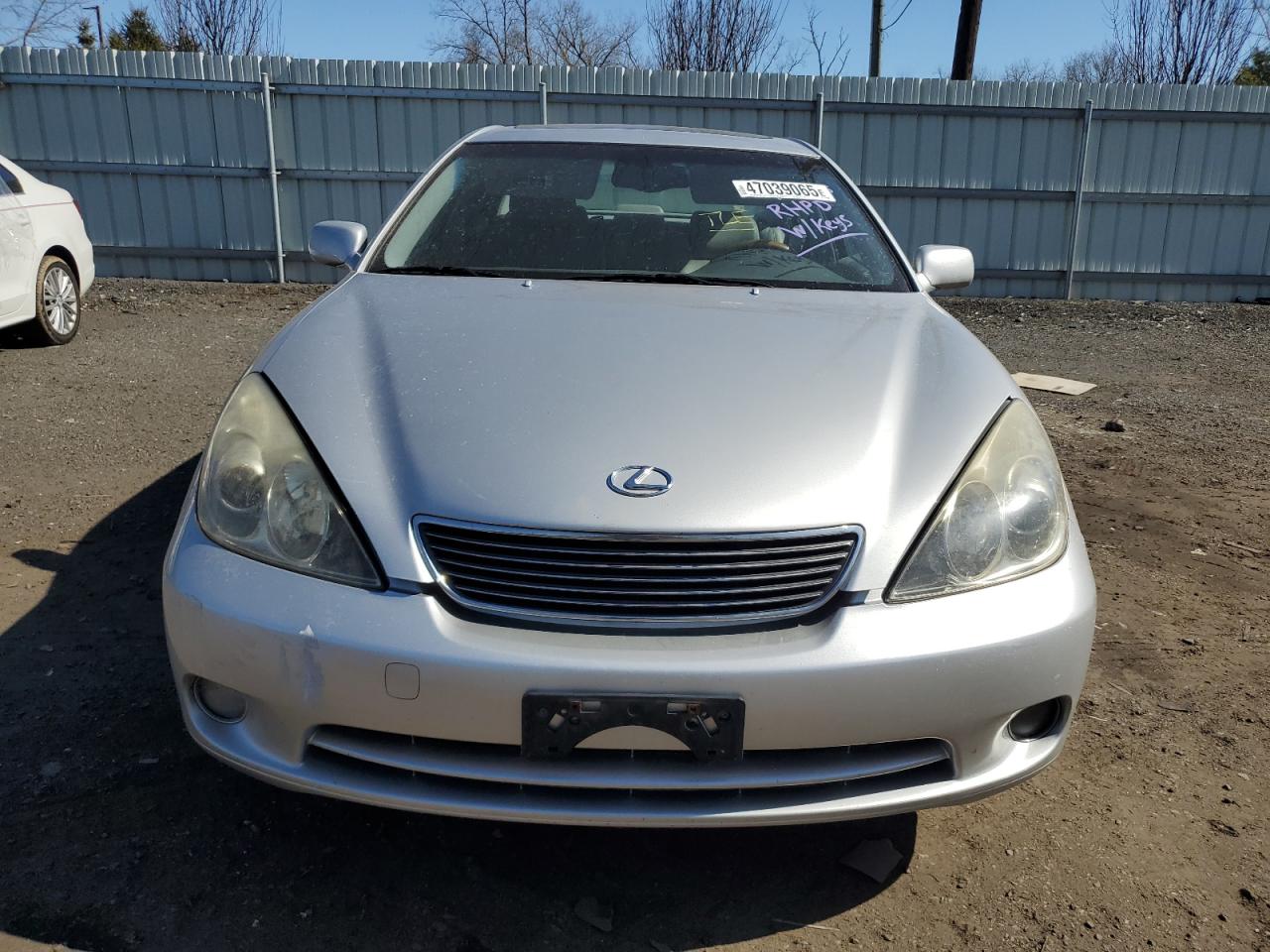 2005 Lexus ES - Image 5