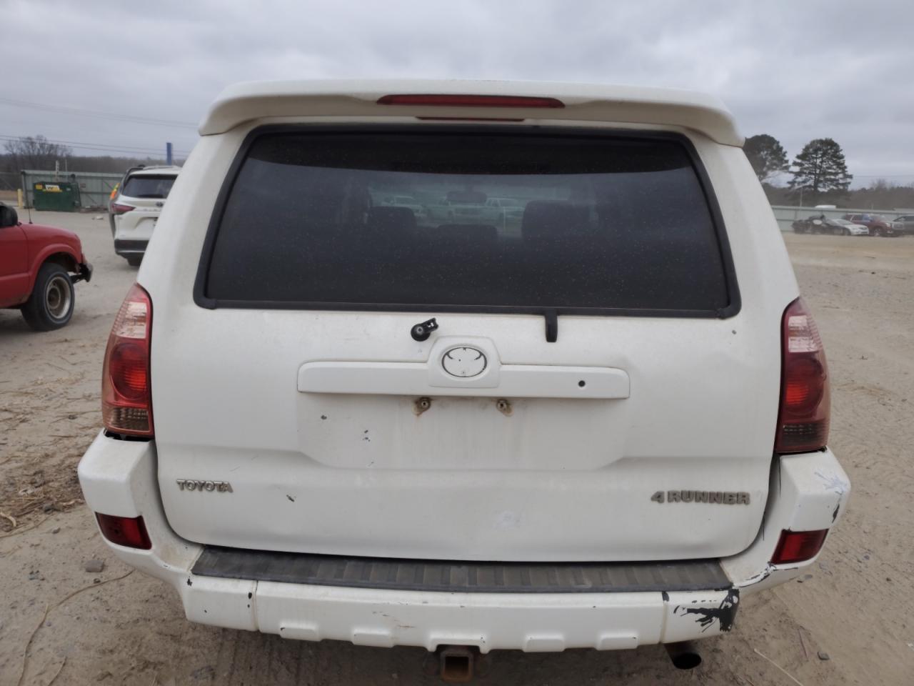 2004 Toyota 4Runner - Image 6