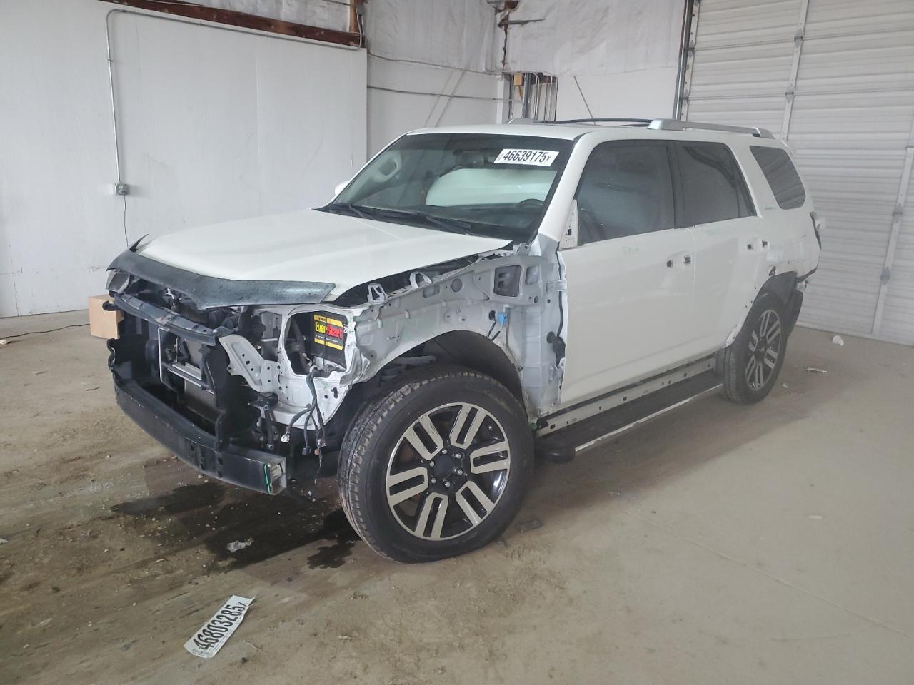 2015 Toyota 4Runner - Image 1