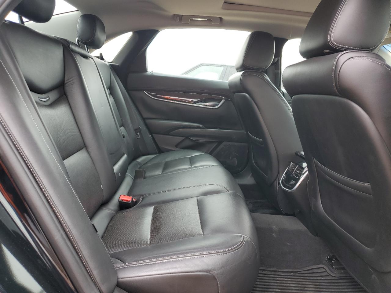 2016 Cadillac XTS - Image 10