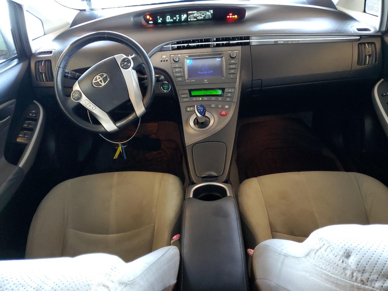 2014 Toyota Prius - Image 8
