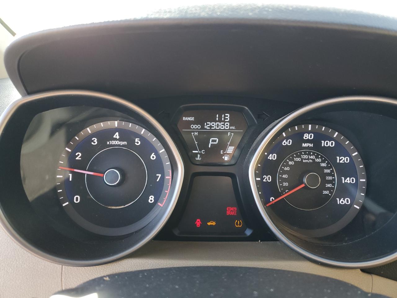 2012 Hyundai Elantra - Image 9