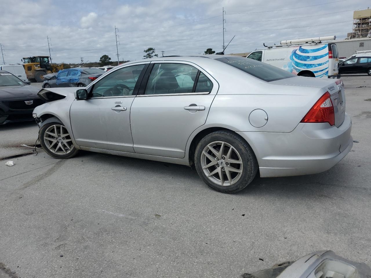 2012 Ford Fusion - Image 2