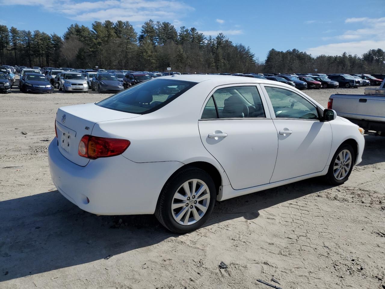 2010 Toyota Corolla - Image 3