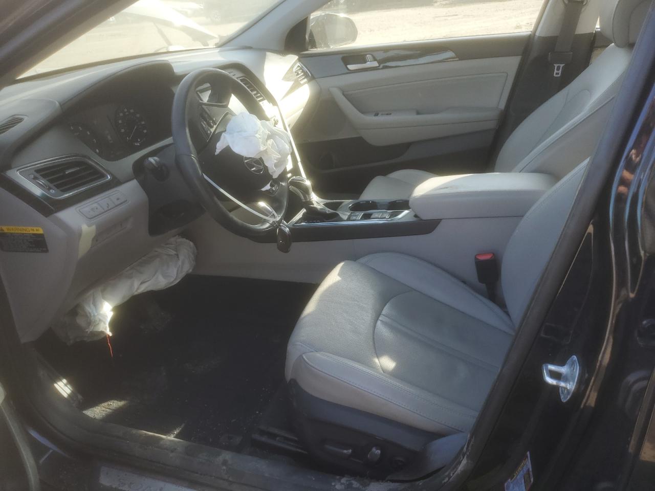 2016 Hyundai Sonata - Image 7