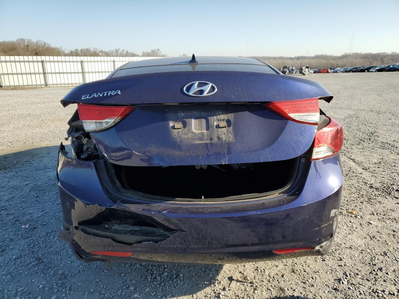 2013 Hyundai Elantra - Image 6