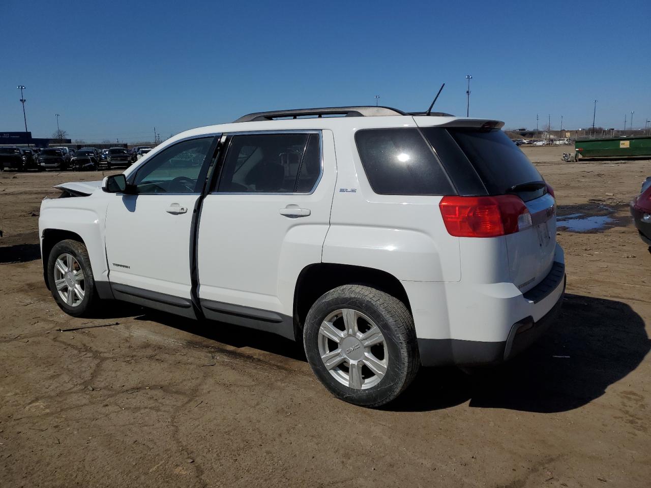 2014 GMC Terrain - Image 2