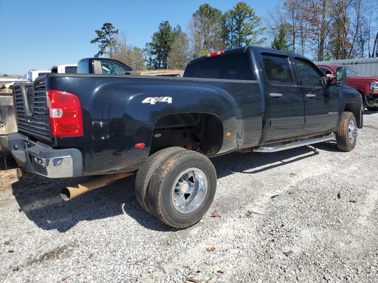 2008 Chevrolet Silverado - Image 3