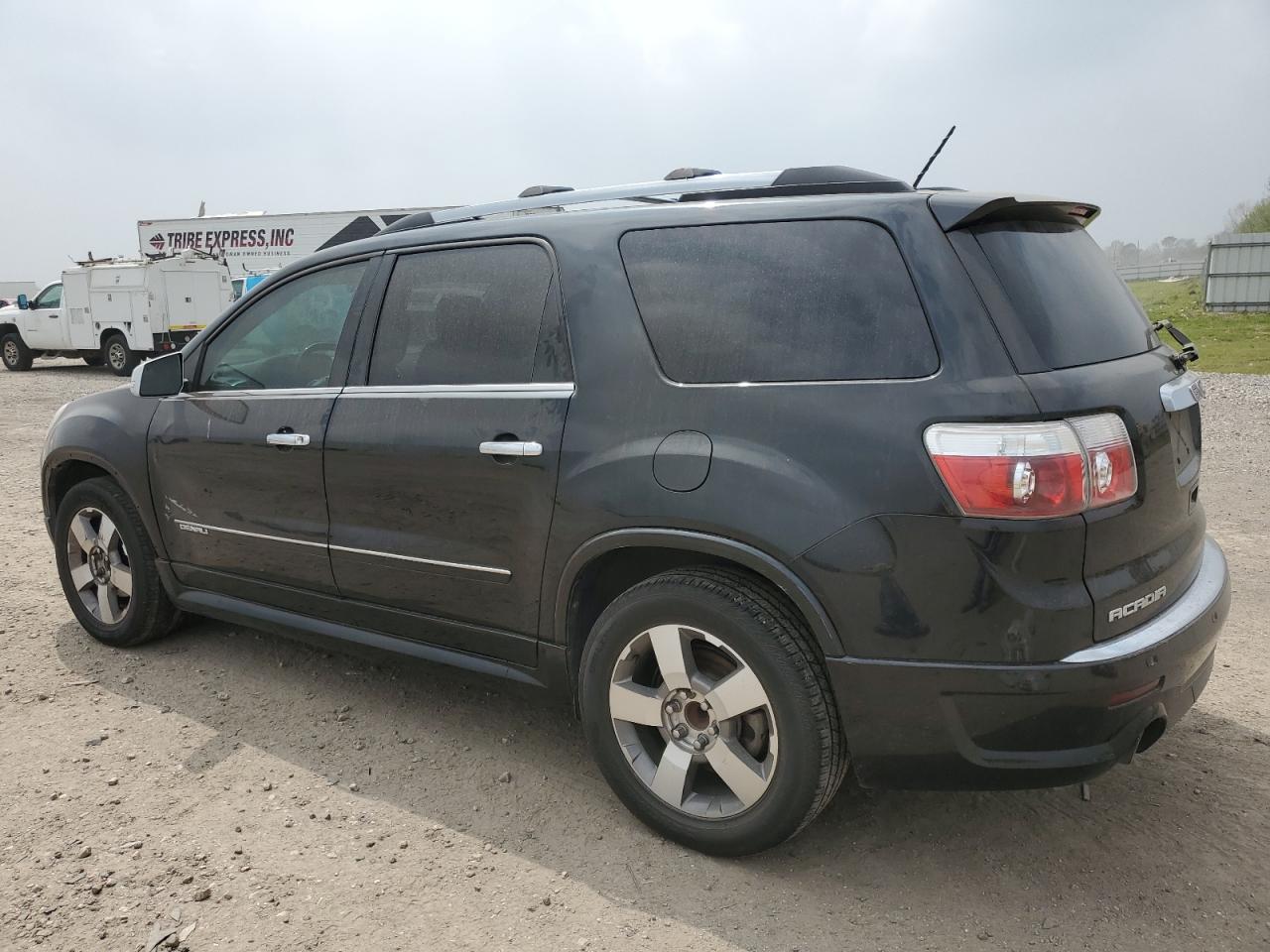 2012 GMC Acadia - Image 2