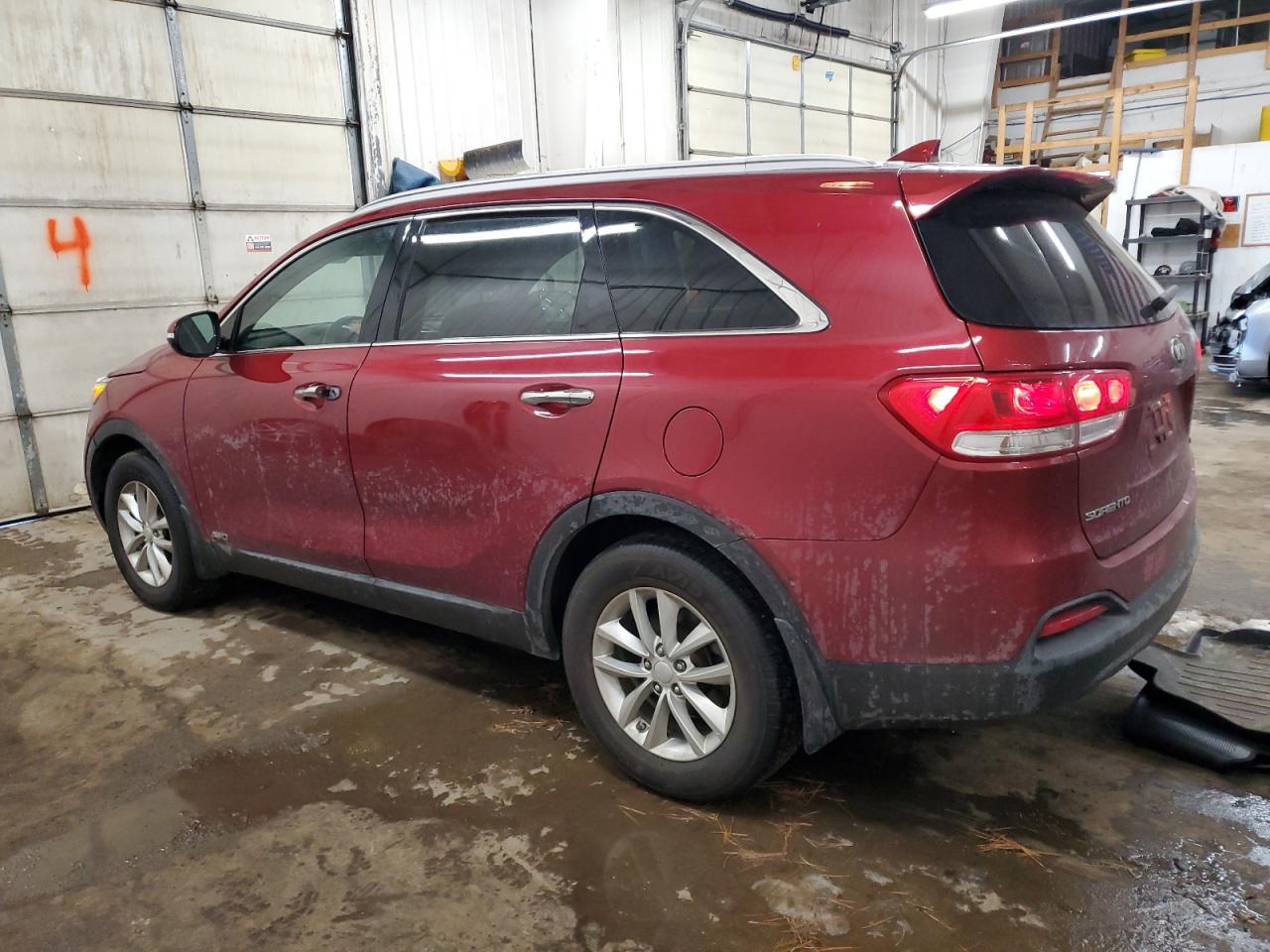 2016 Kia Sorento - Image 2