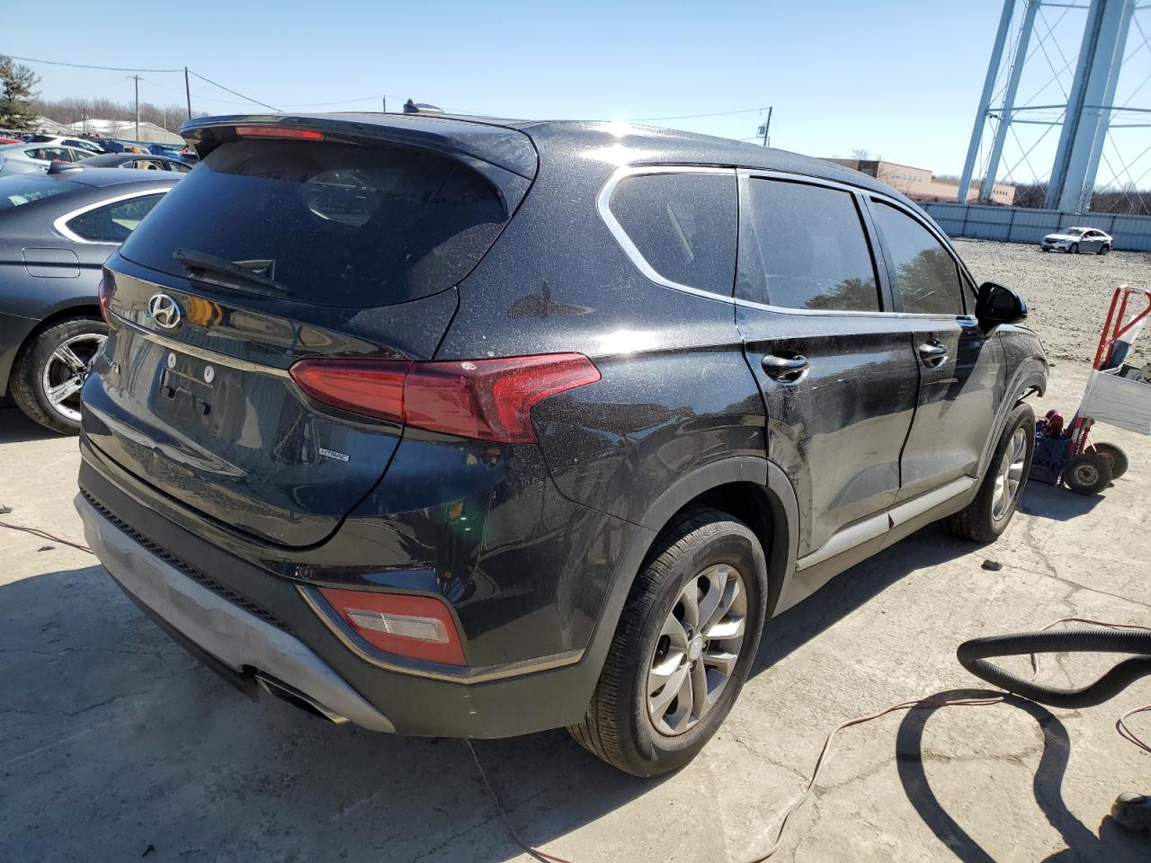 2019 Hyundai Santa Fe - Image 3