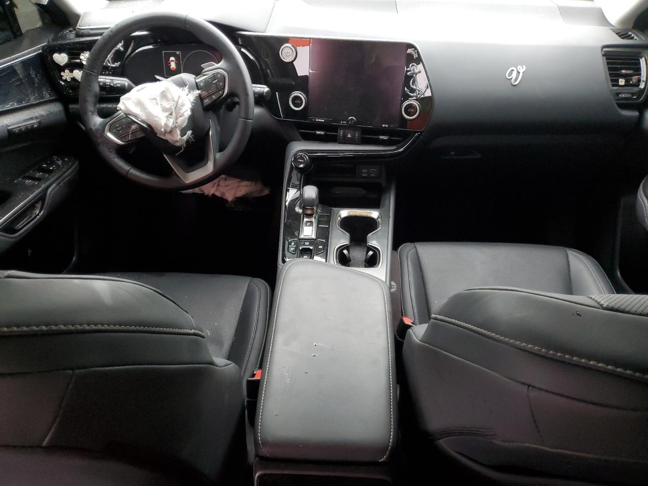 2024 Lexus NX - Image 8