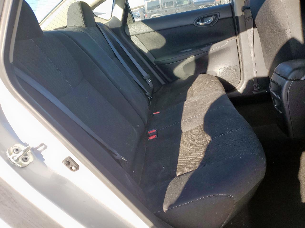 2017 Nissan Sentra - Image 10