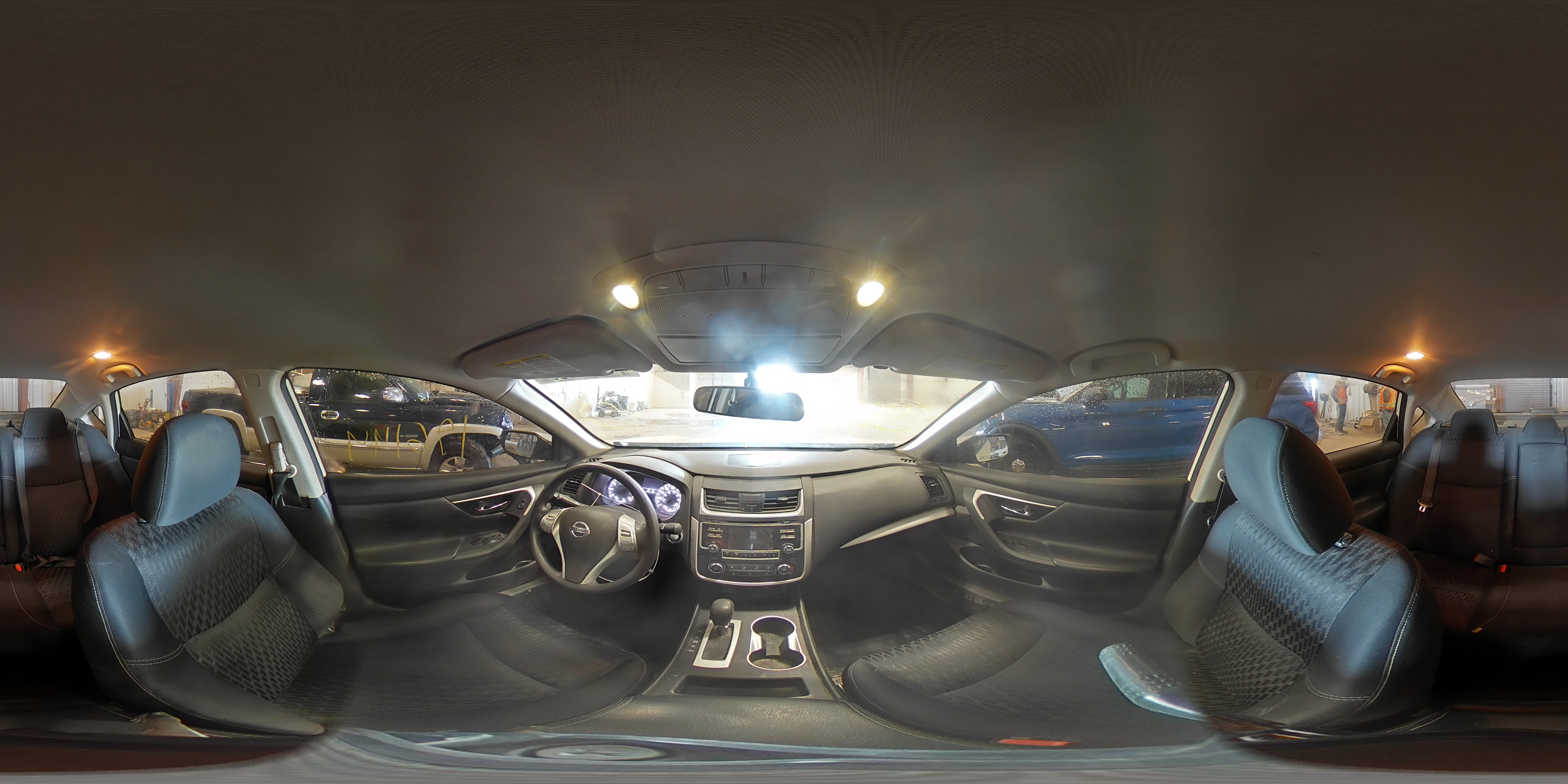 2018 Nissan Altima - Image 15