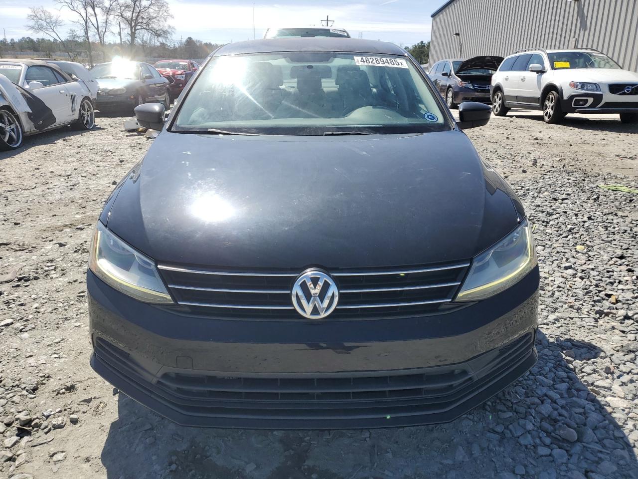2017 Volkswagen Jetta - Image 5