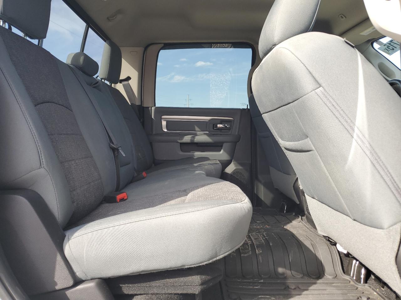 2017 RAM 1500 - Image 10