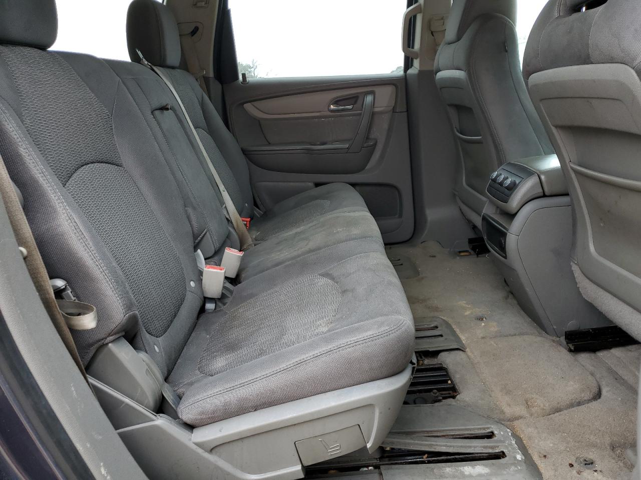 2013 Chevrolet Traverse - Image 11