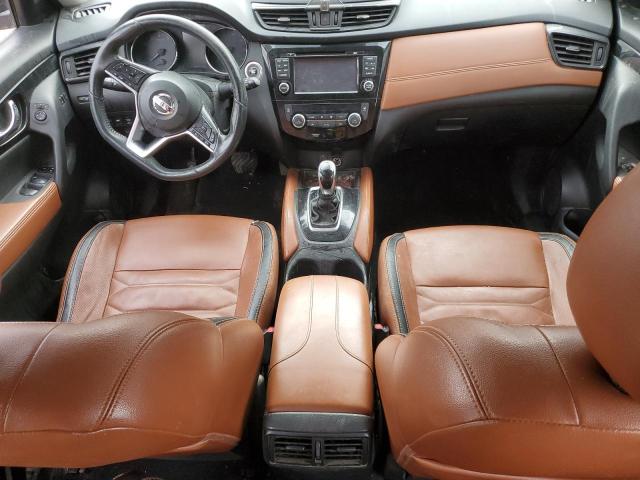  NISSAN ROGUE 2017 Оранжевый