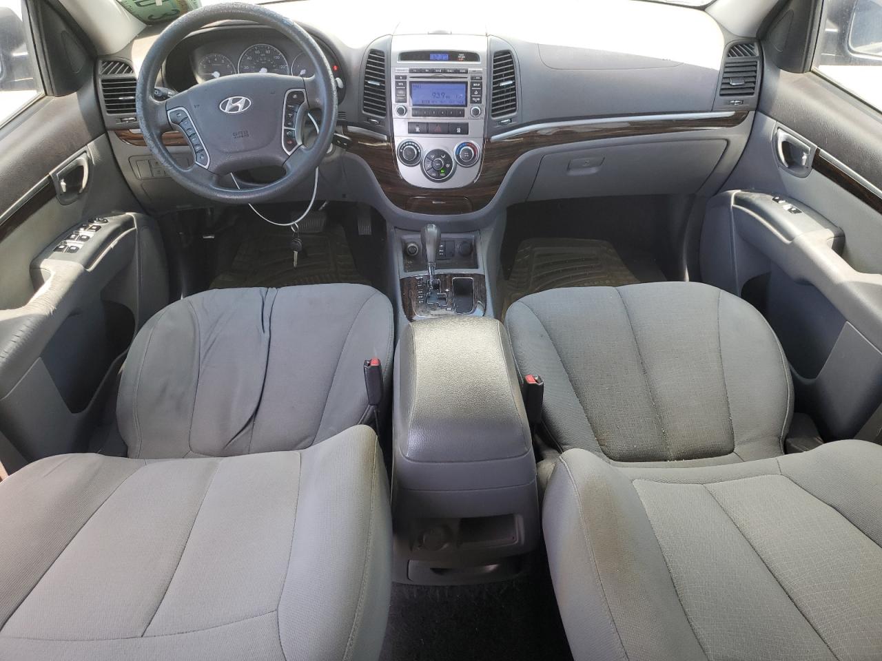 2011 Hyundai Santa Fe - Image 8