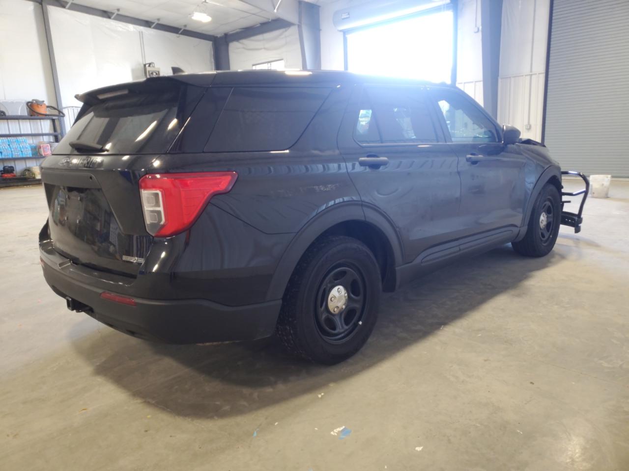 2023 Ford Explorer - Image 3
