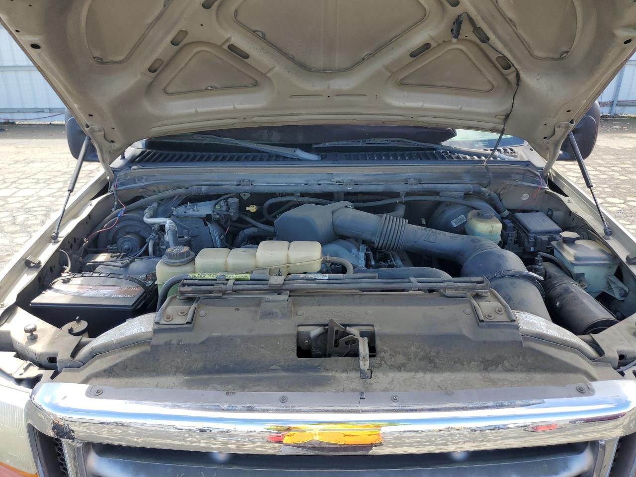 2001 Ford F250 - Image 12