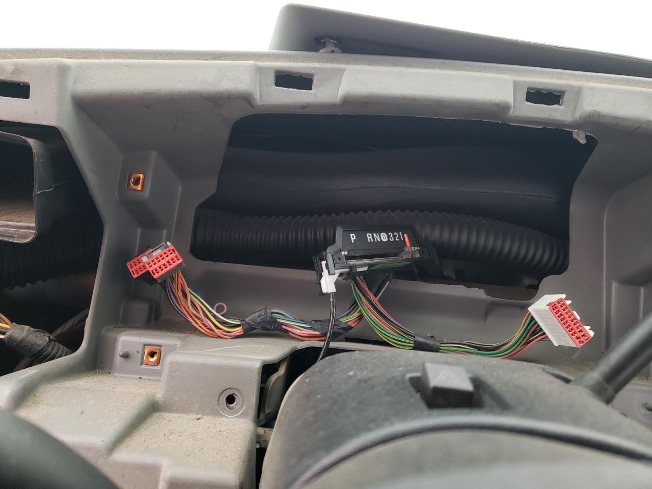 2004 Ford F250 - Image 9