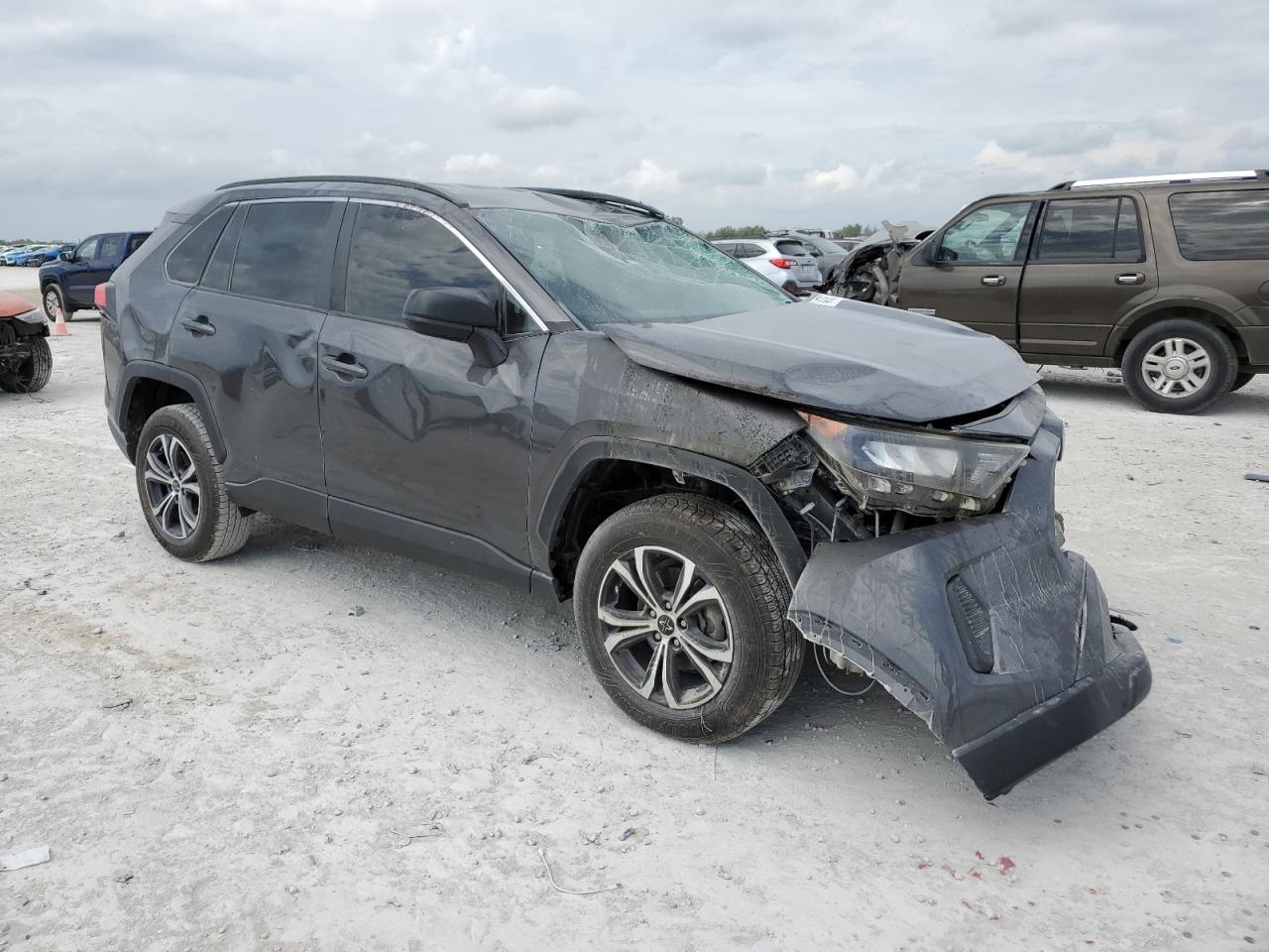 2020 Toyota RAV 4 - Image 4