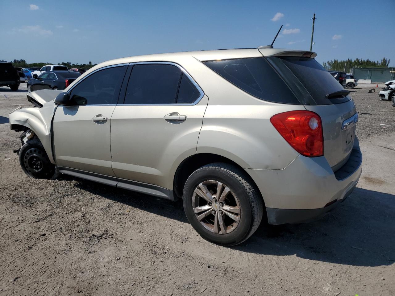 2015 Chevrolet Equinox - Image 2