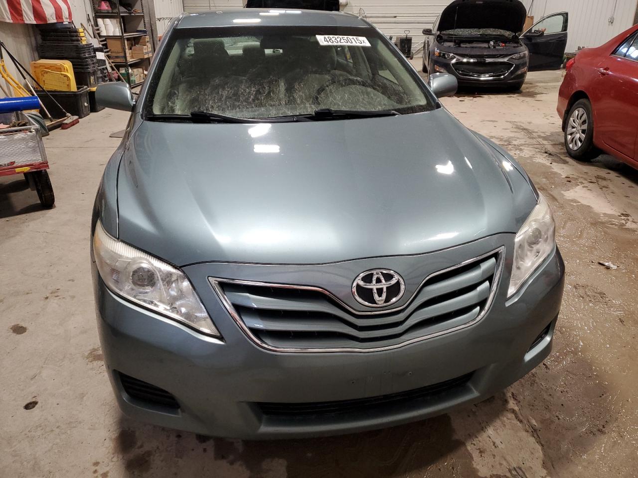 2011 Toyota Camry - Image 5