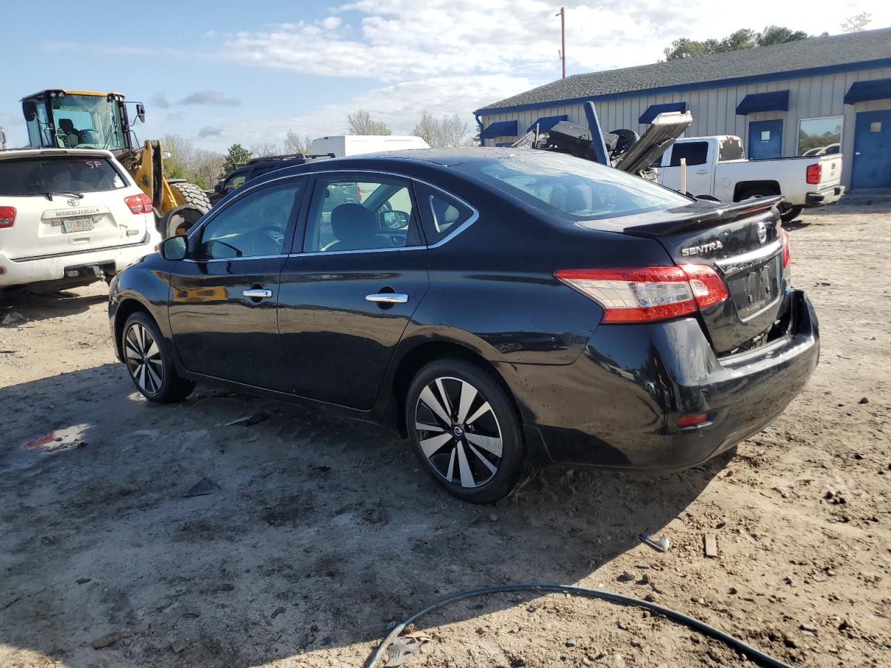 2014 Nissan Sentra - Image 2