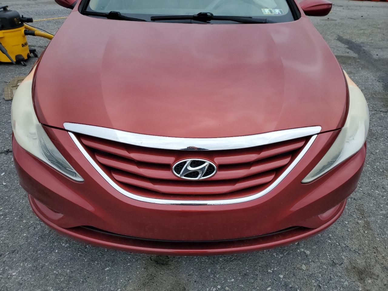 2012 Hyundai Sonata - Image 12
