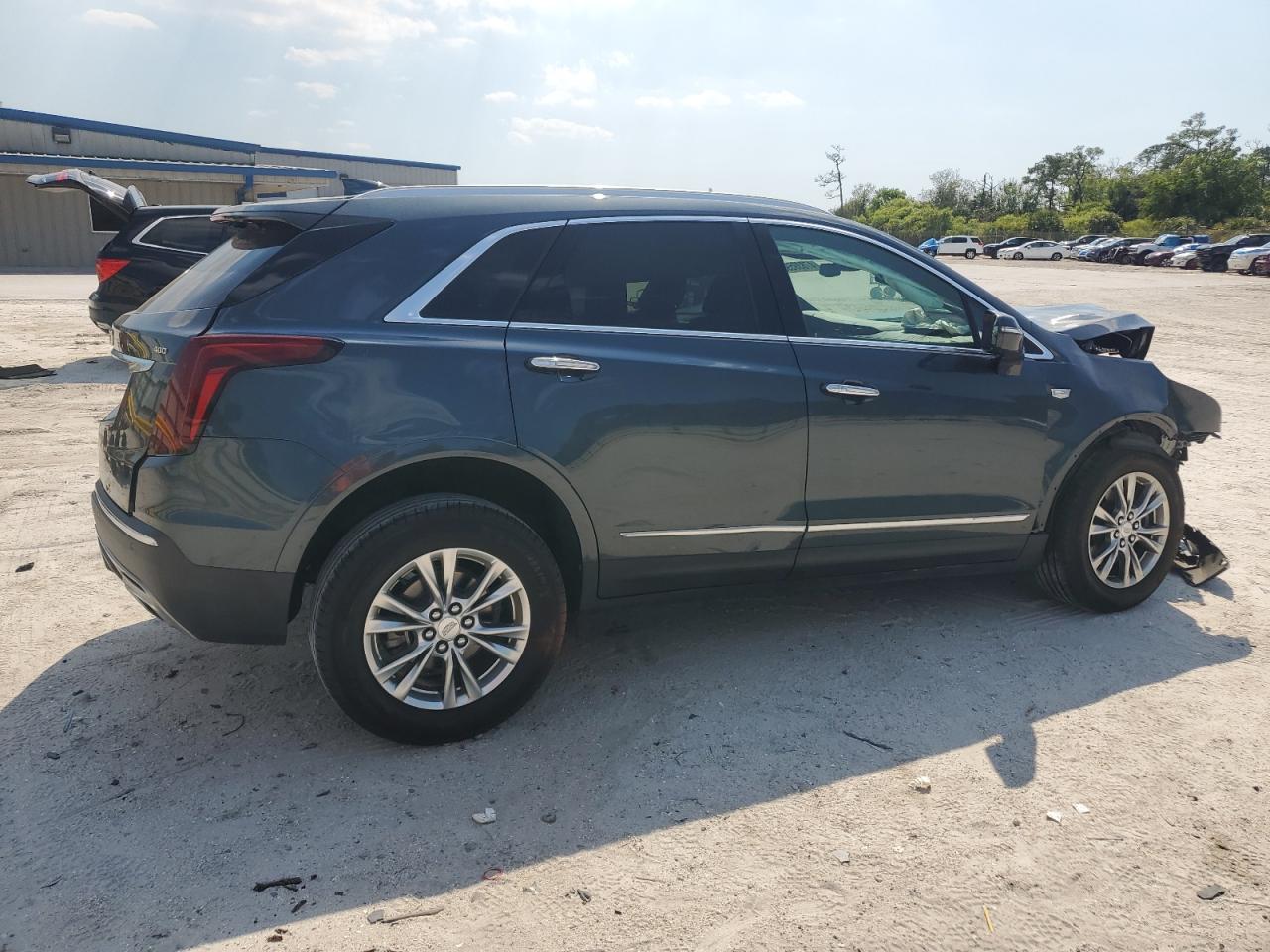 2020 Cadillac XT5 - Image 3