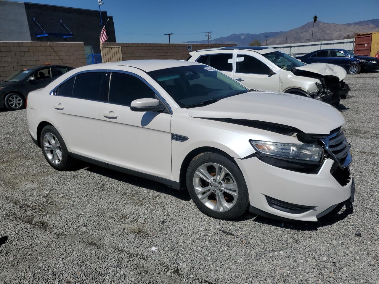 2013 Ford Taurus - Image 4